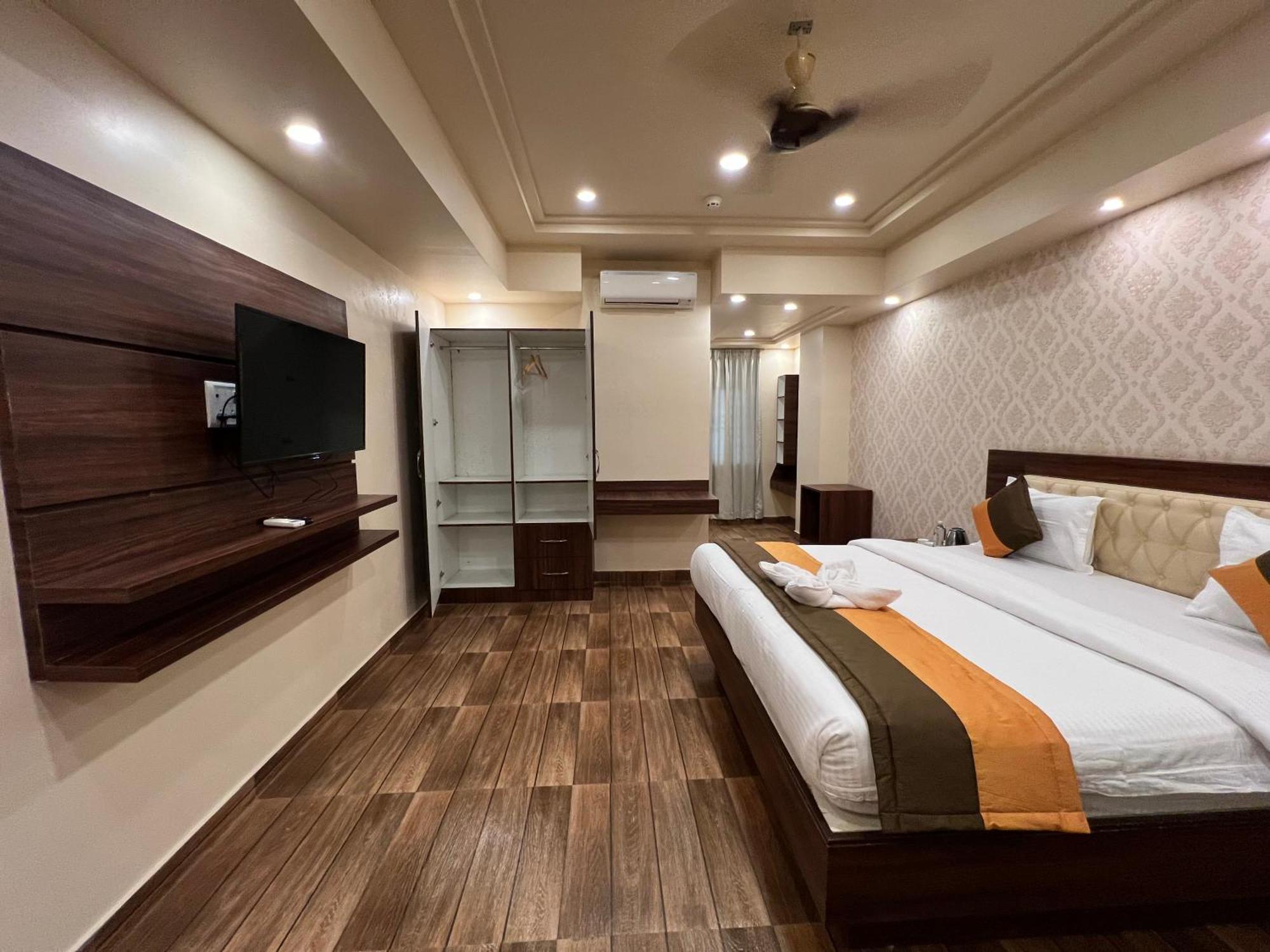 Grand Falcon Electronic City Kammasandra 外观 照片