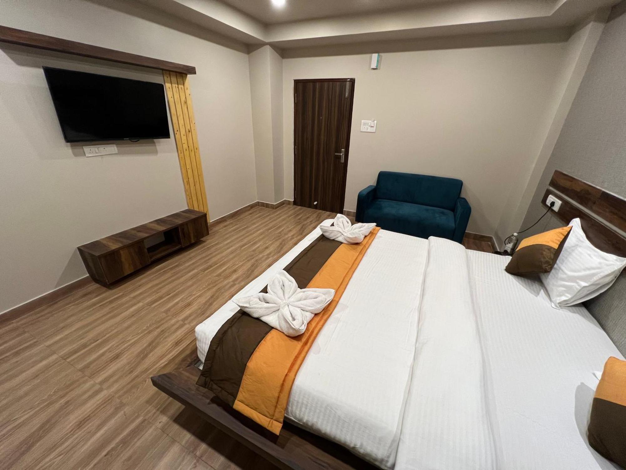 Grand Falcon Electronic City Kammasandra 外观 照片