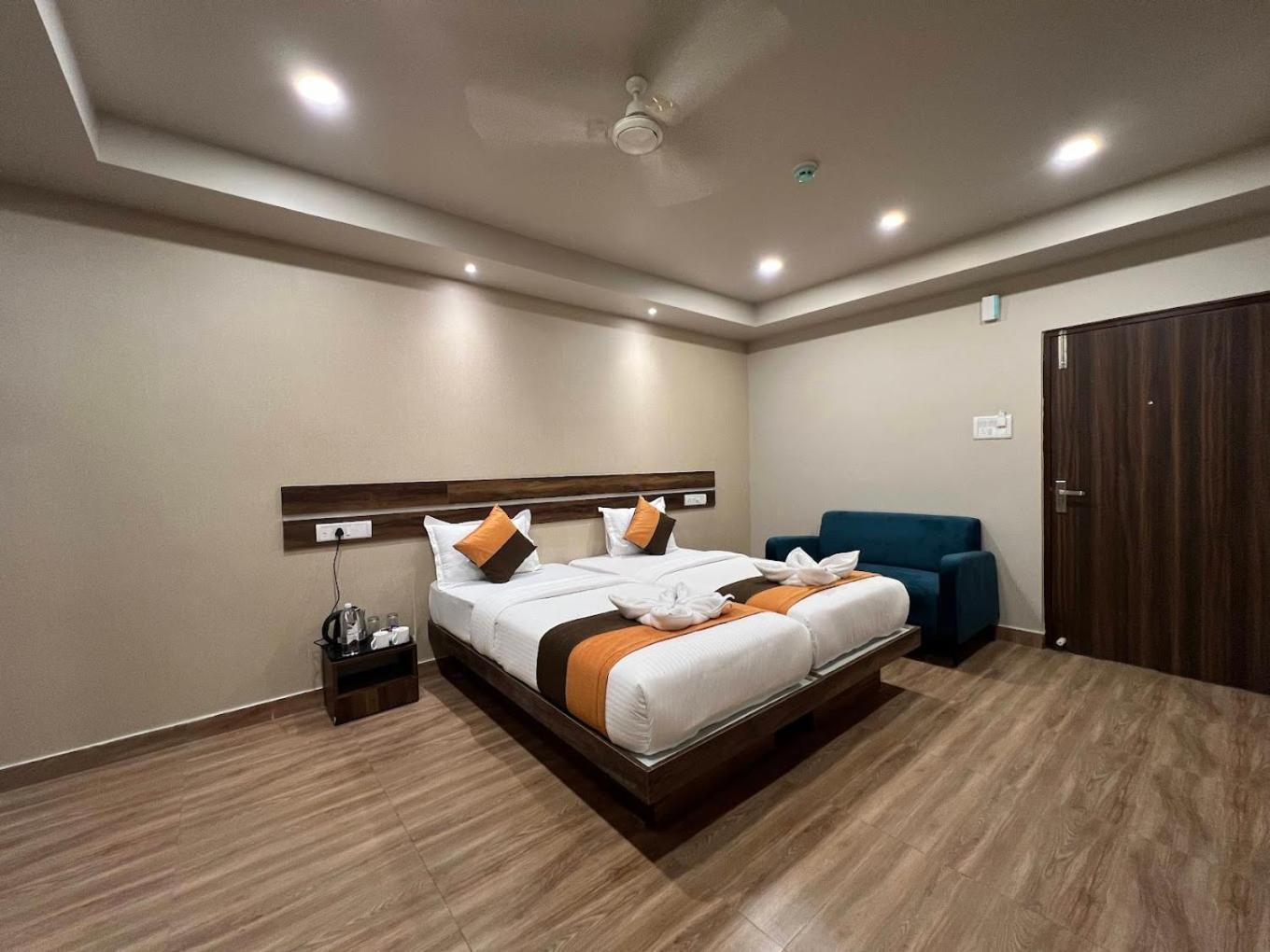 Grand Falcon Electronic City Kammasandra 外观 照片